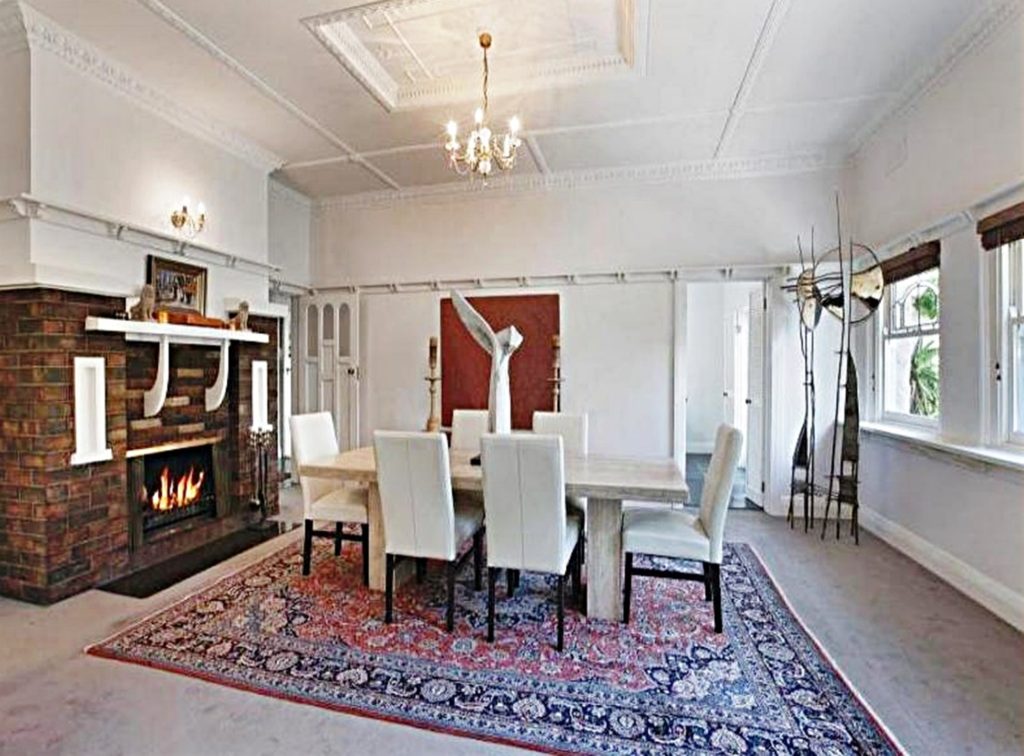 Art-deco-style painters Glen Iris